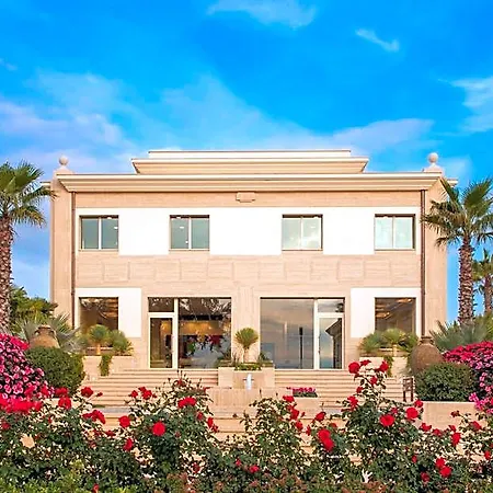 Orsini E Hotel