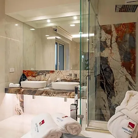 Orsini E Hotel